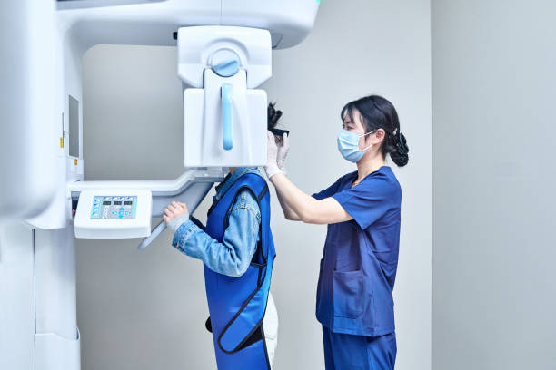 Best Emergency Tooth Extraction in North Bay Village, FL